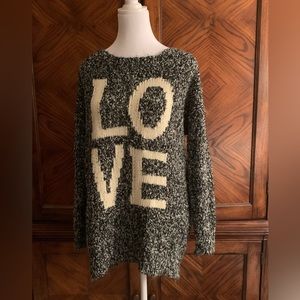 ❤️LOVE this sweater for Valentine’s Day!